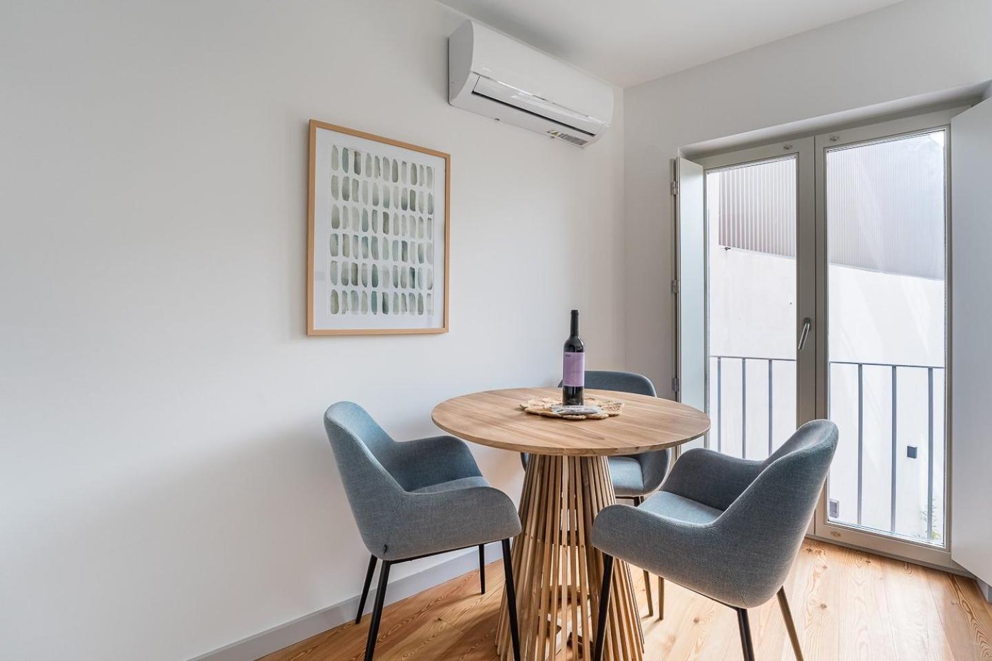 Guestready - Downtown Refuge With Private Parking Apartment Porto Exterior photo